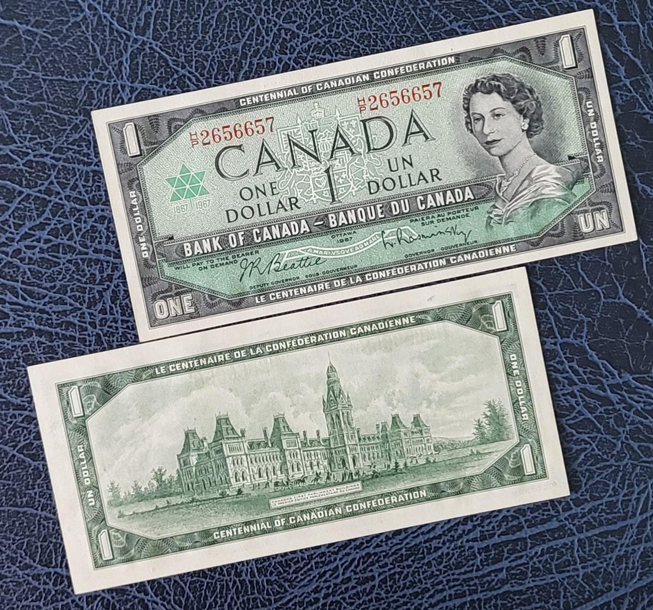 One 1 Dollar 1967 Canada Centennial Commemorative Consecutive pair BC 45a UNC
