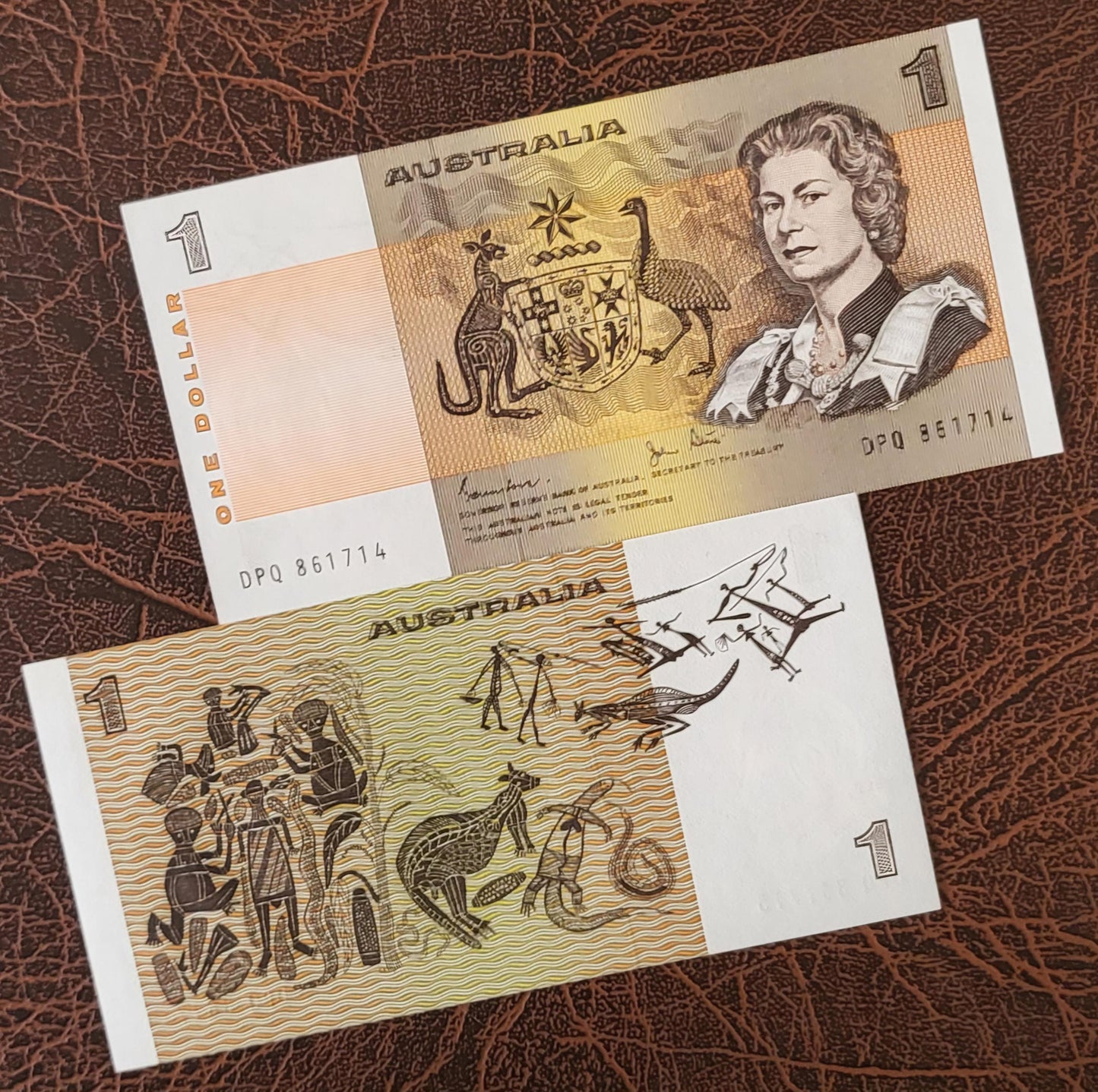 One Dollar 1983 Australia Uncirculated UNC P 42d