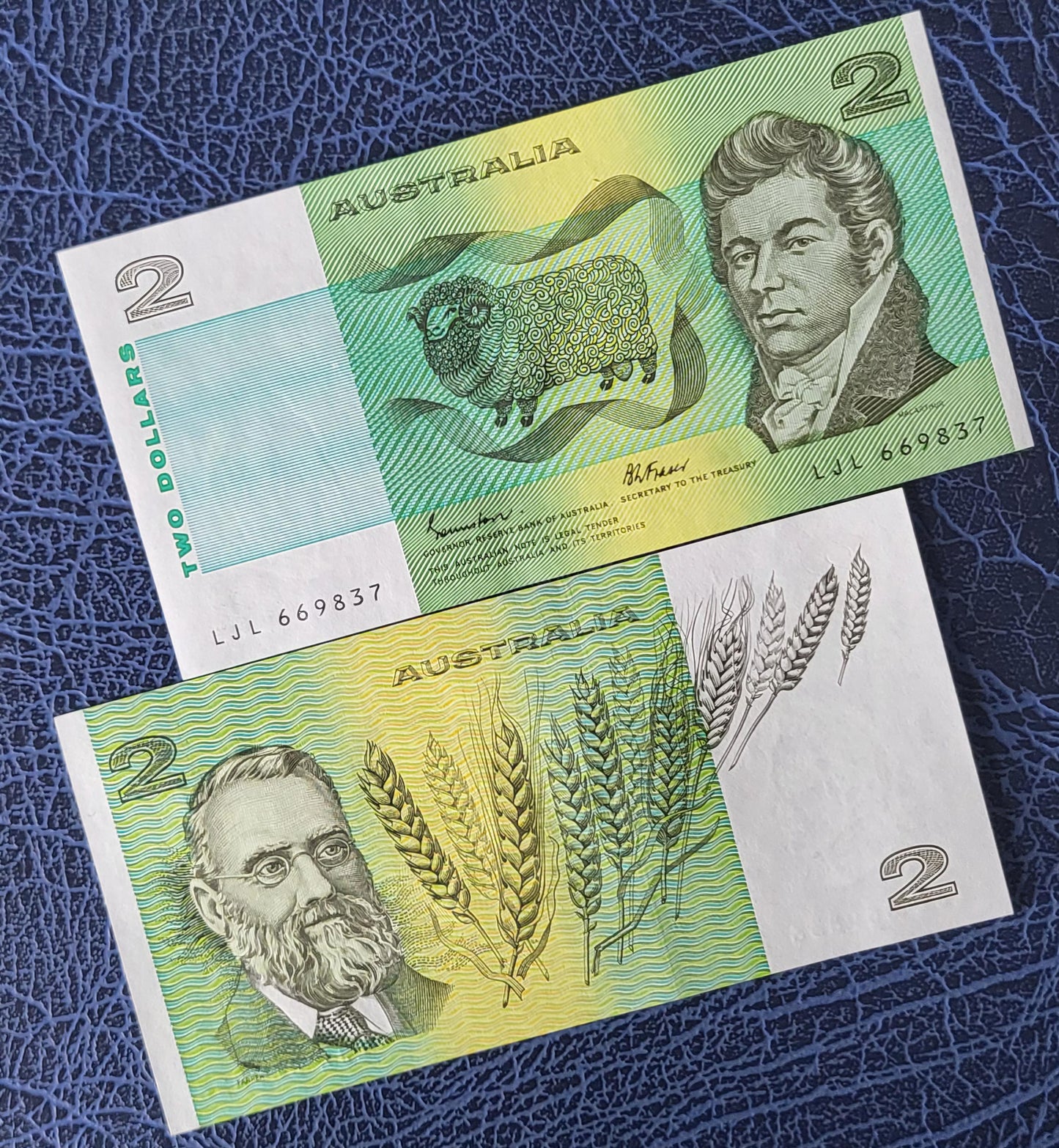 Two Dollars 1985 Australia Uncirculated UNC P 43e