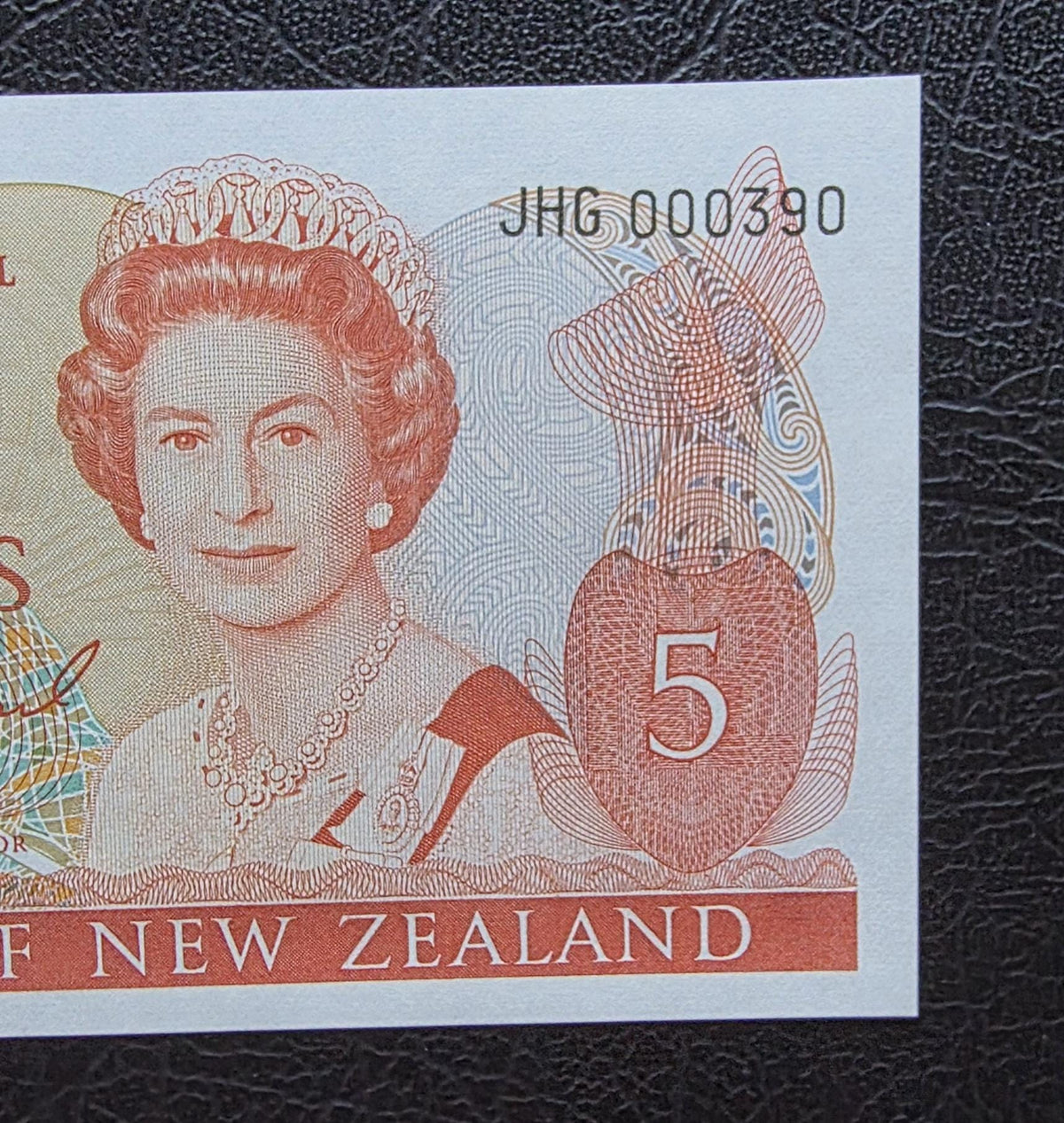 Five Dollar 1989- 1991 Newzealand Gem Uncirculated UNC (Low serial number)