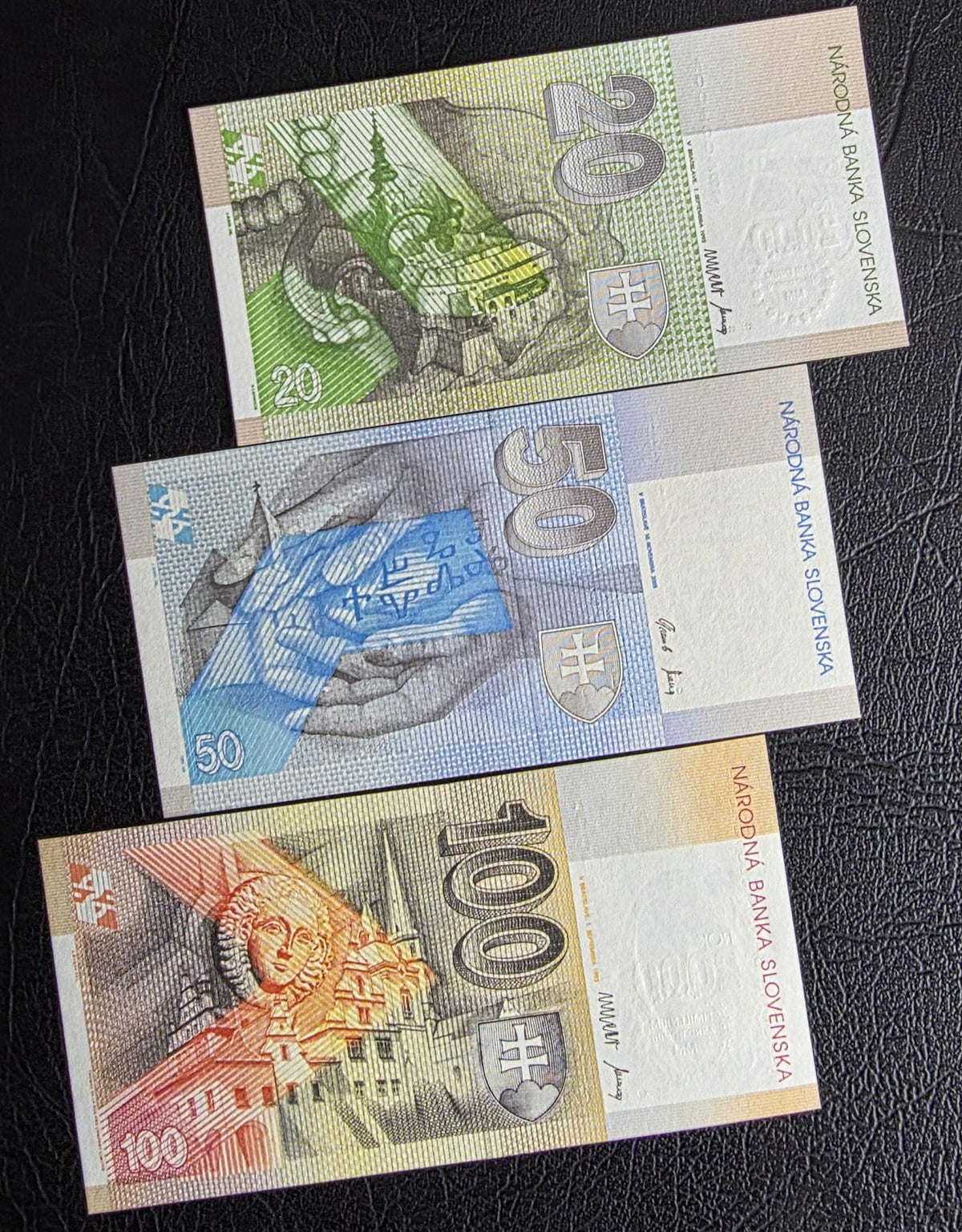 Set of 20, 50 and 100 Korun 1993- 2005 Slovakia Uncirculated UNC (three notes) low number