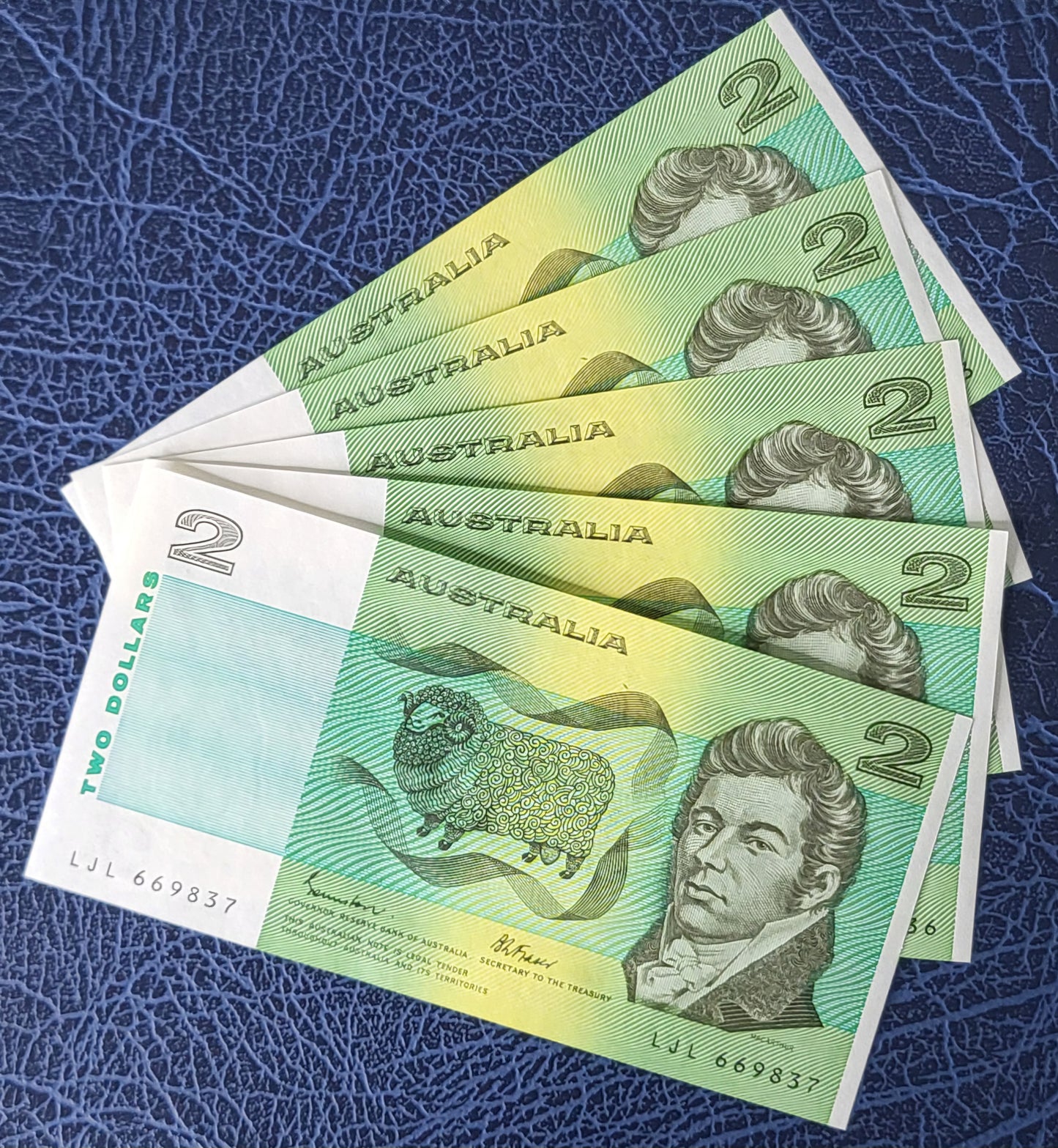Two Dollars 1985 Australia Uncirculated UNC P 43e