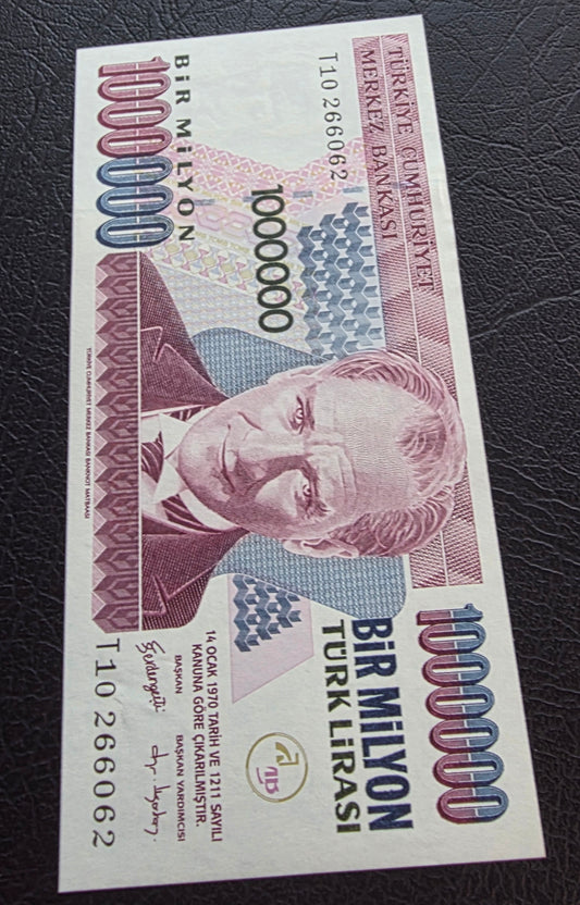 Turkey Türkiye 1000,000 Lira 2002 7th Emission Uncirculated (UNC)