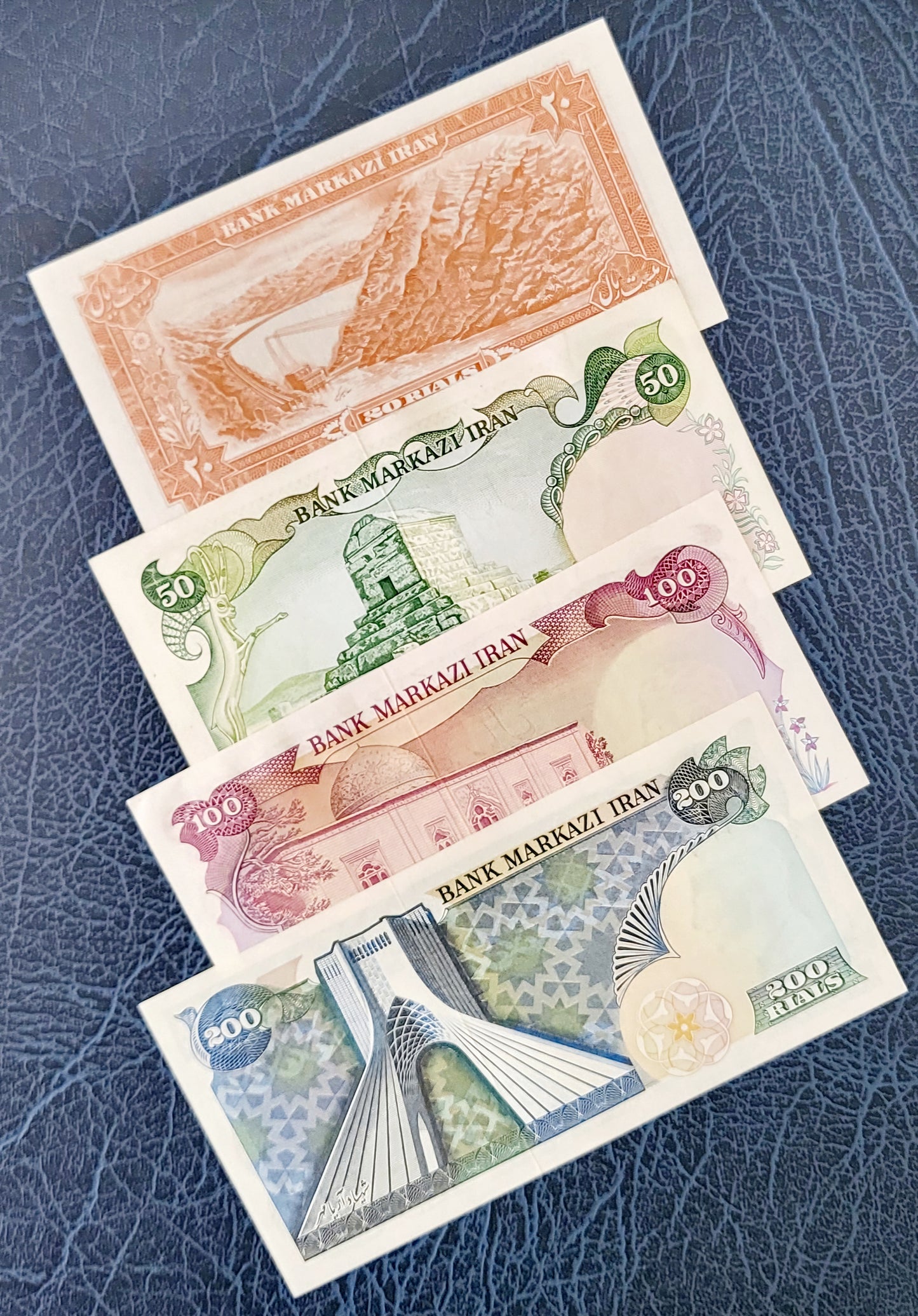 Set of 20, 50, 100, and 200 Rials Pahlavi Shah Persian notes Uncirculated UNC- Unique Gift set