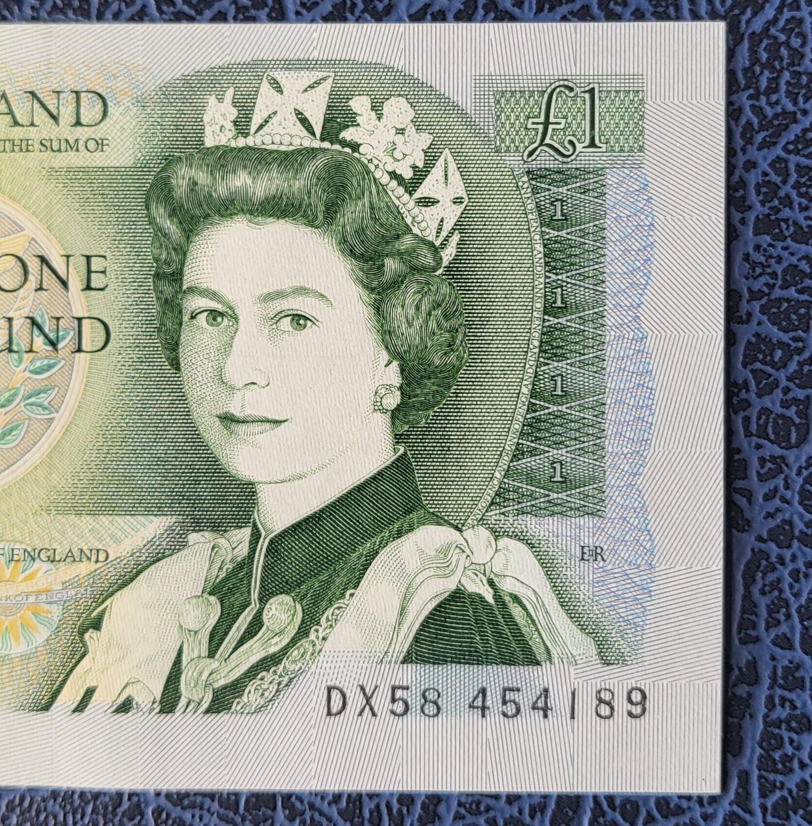 1 One Pound 1981 Great Britain Bank of England Uncirculated UNC GEM