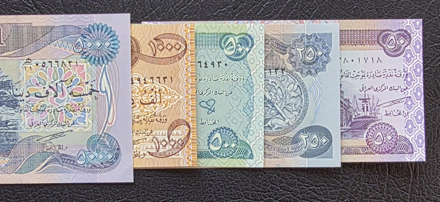 Set of 50, 250, 500, 1000, 5000 Dinars 2004 Iraq Uncirculated UNC (Five notes)- see the description