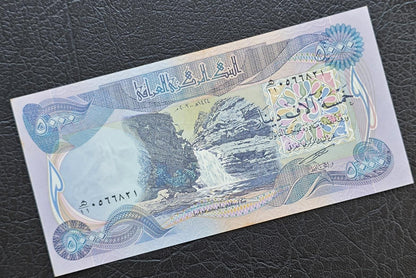 Set of 50, 250, 500, 1000, 5000 Dinars 2004 Iraq Uncirculated UNC (Five notes)- see the description