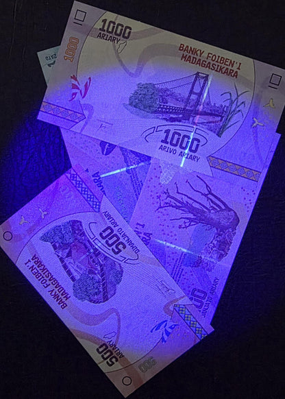 Set of 100, 200, 500 and 1000 Ariary 2017 Madagascar Gem Uncirculated UNC (4 notes)