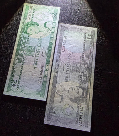 Set of 1 and 2 Dollar (s) 1993- 1995 Fiji Uncirculated UNC (two notes)