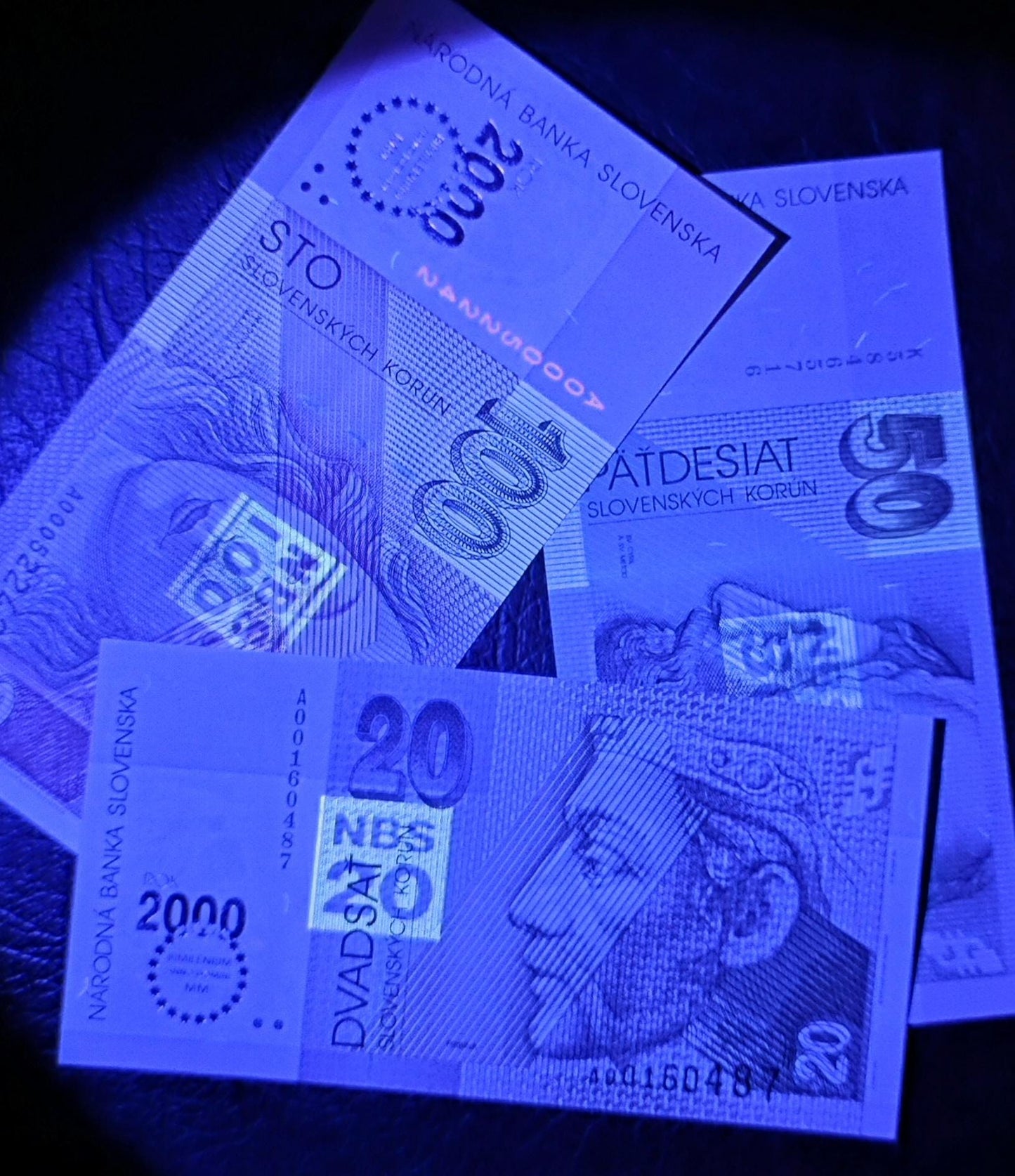 Set of 20, 50 and 100 Korun 1993- 2005 Slovakia Uncirculated UNC (three notes) low number