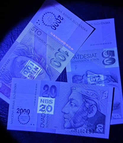 Set of 20, 50 and 100 Korun 1993- 2005 Slovakia Uncirculated UNC (three notes) low number