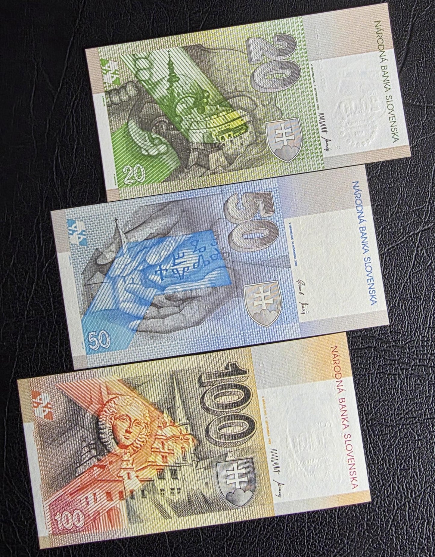 Set of 20, 50 and 100 Korun 1993- 2005 Slovakia Uncirculated UNC (three notes) low number