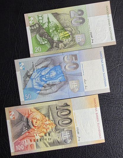 Set of 20, 50 and 100 Korun 1993- 2005 Slovakia Uncirculated UNC (three notes) low number