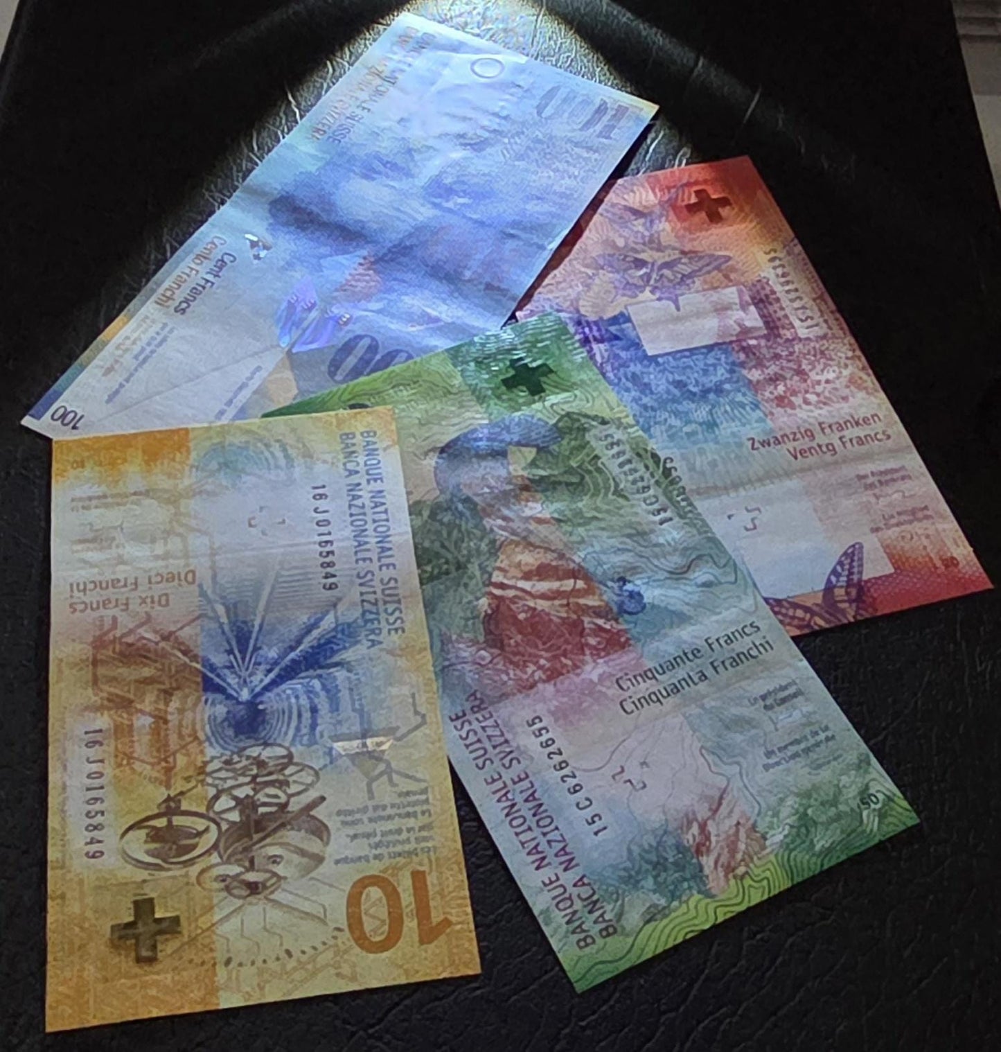 Full set 10, 20, 50, and 100 Francs CHF Switzerland Swiss Uncirculated UNC (four notes)- see the description