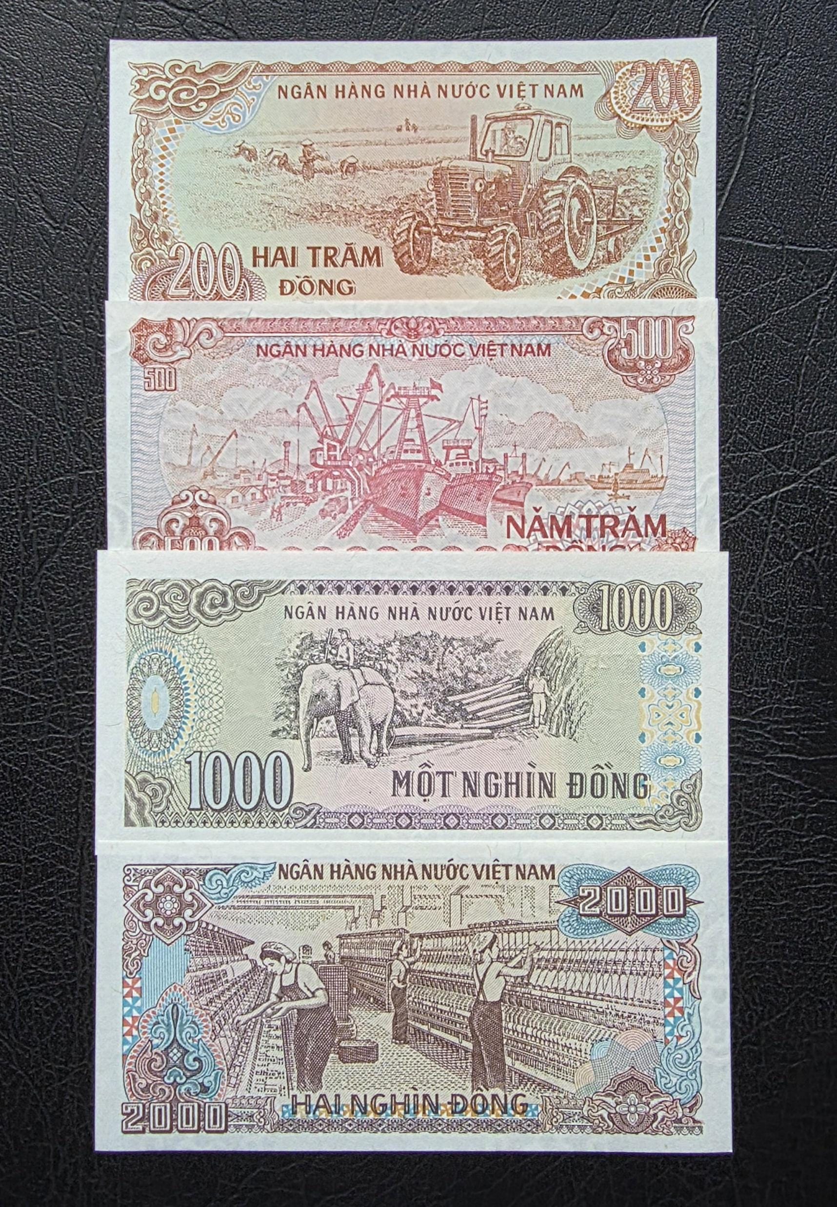 Set of 200, 500, 1000 and 2000 Dong 1980s Vietnam Uncirculated UNC (4 notes)