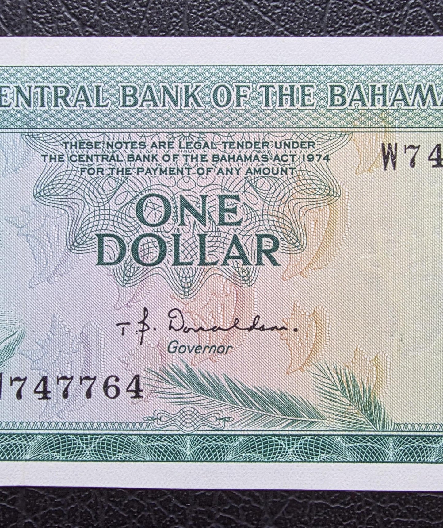 One 1 Dollar 1974 Bahamas British Colony Gem Uncirculated UNC