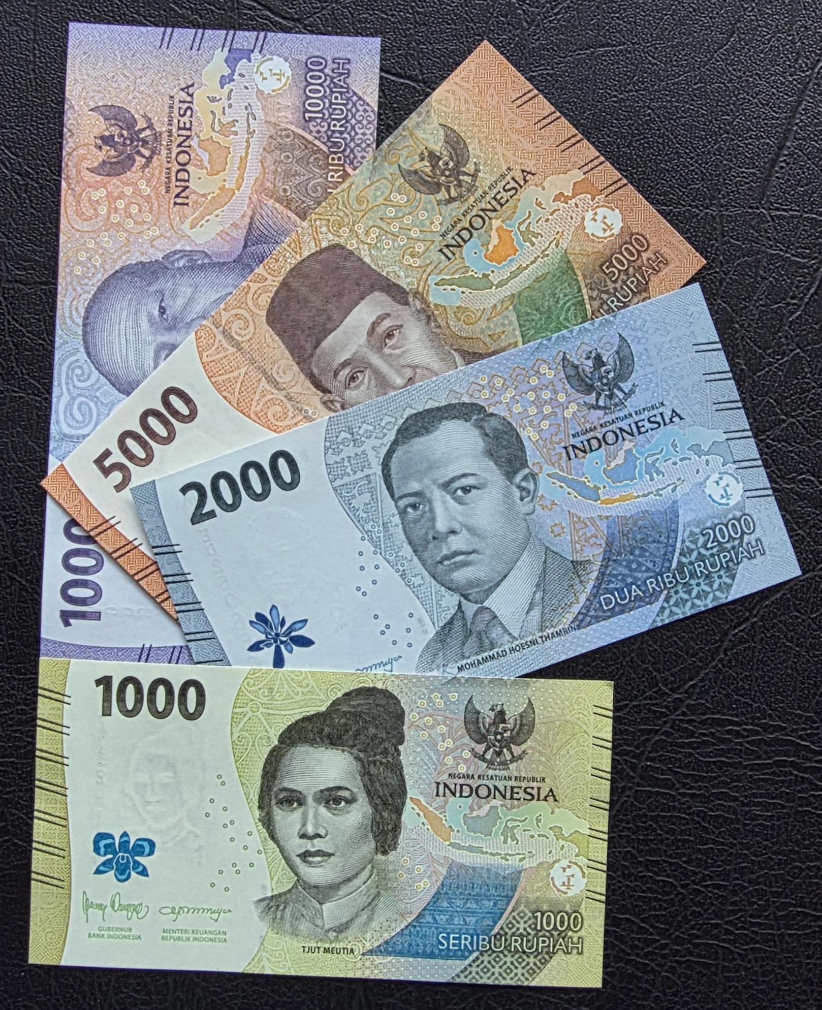 Set of 1000, 2000, 5000 and 10000 Rupiah 2022 New Design Indonesia Gem Uncirculated UNC (4 notes)