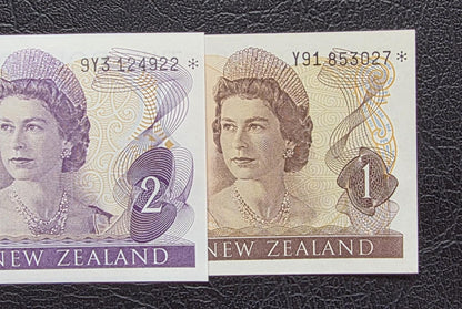 Set of 1 and 2 Dollars 1977- 1981 New Zealand STAR notes Uncirculated UNC (2 notes)