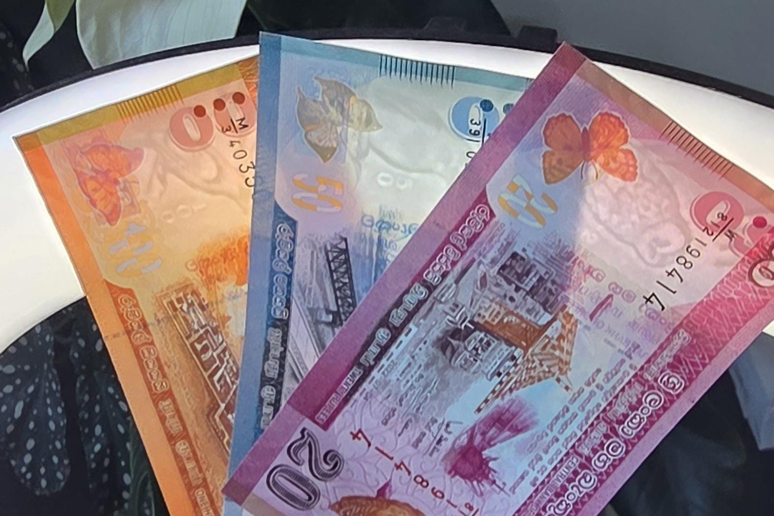 Set of 20, 50, and 100 Rupees 2022 Sri Lanka Uncirculated UNC (three notes)
