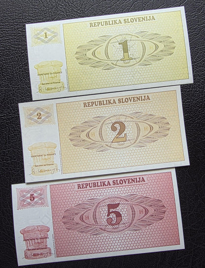 Set of 1, 2 and 5 Tolarjev 1990 Slovenia notes Uncirculated UNC (three notes)