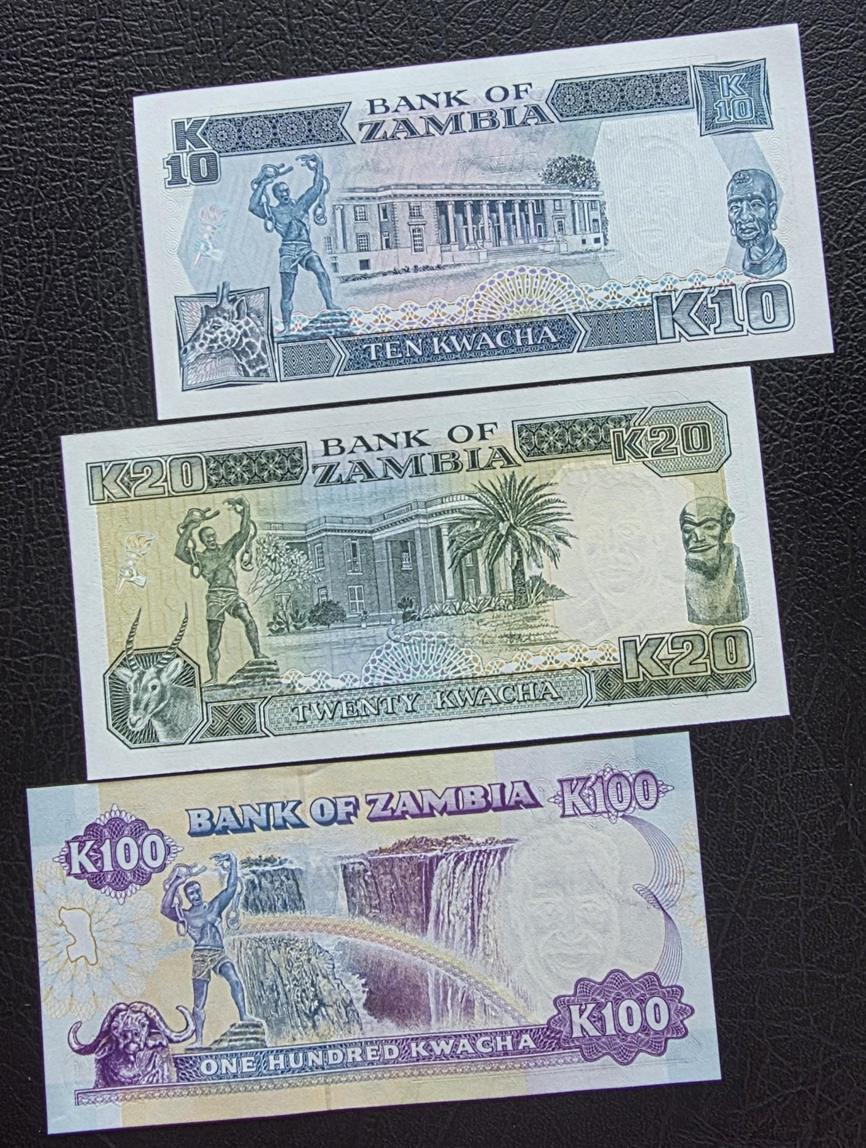 Set of 10, 20, and 100 Kwacha 1989 Zambia Uncirculated UNC (three notes)