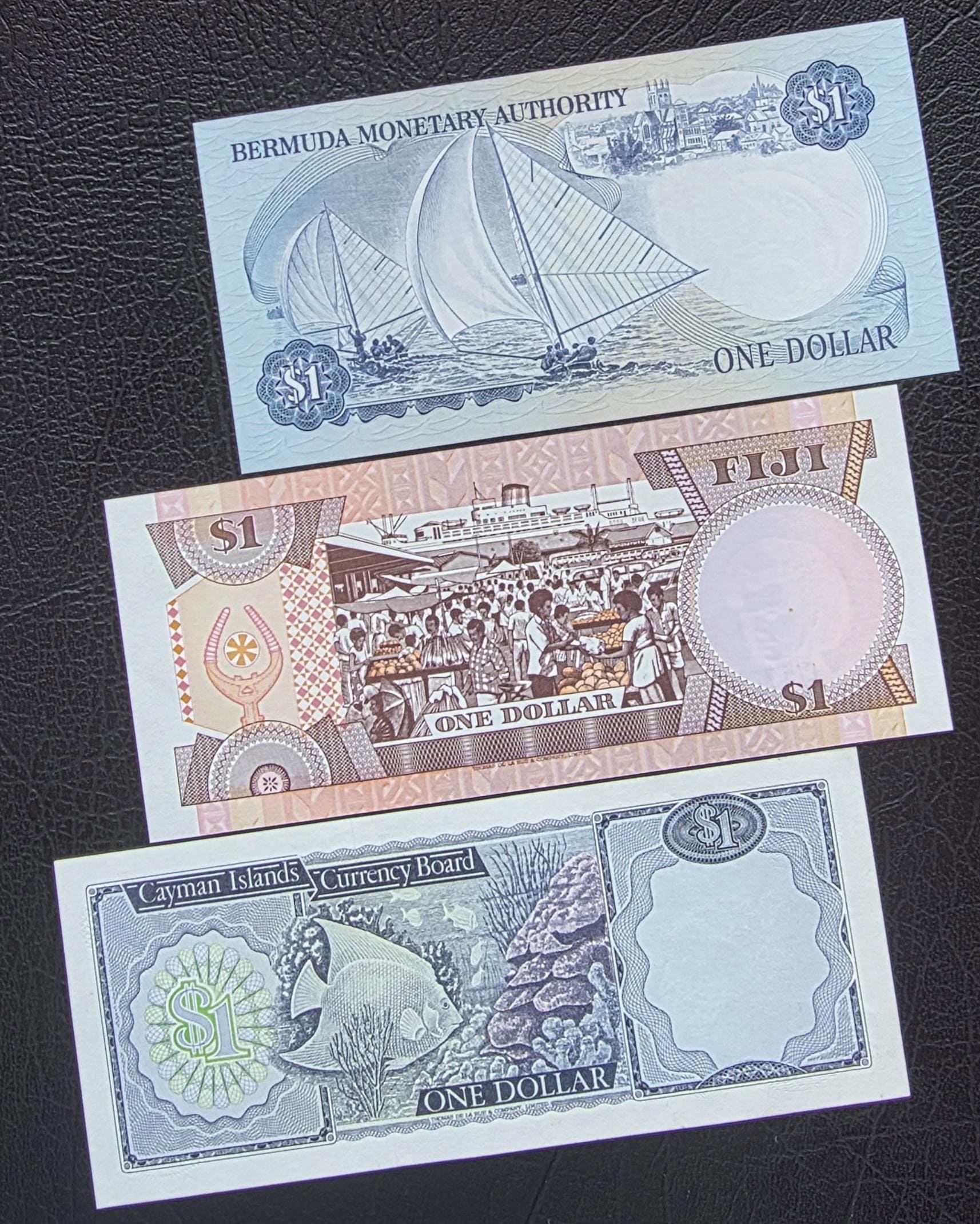 Queen set of 1 Dollar 1974- 1982 Fiji, Bermuda and Cayman Islands British Colonies Uncirculated UNC (three notes)