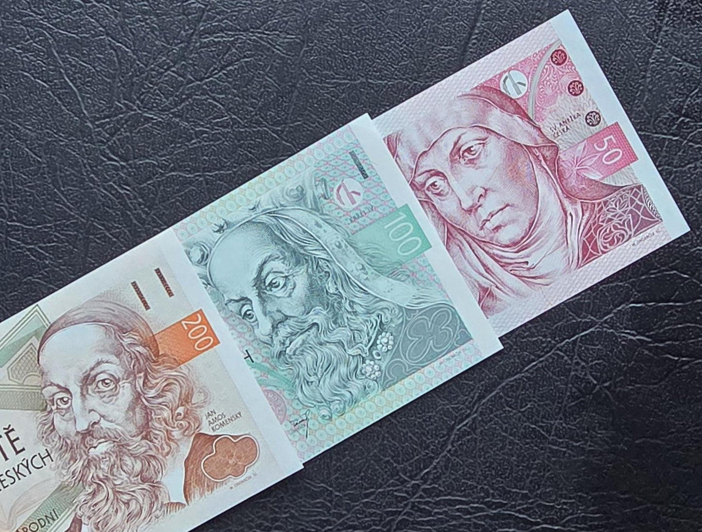 Set of 50, 100 and 200 Korun 1980s Czech Republic notes Uncirculated UNC (three notes)