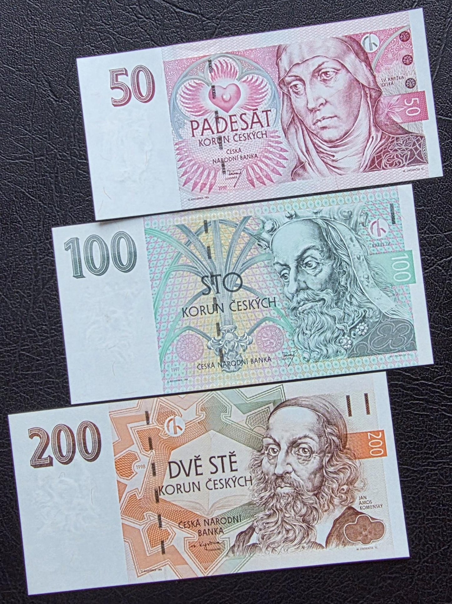 Set of 50, 100 and 200 Korun 1980s Czech Republic notes Uncirculated UNC (three notes)