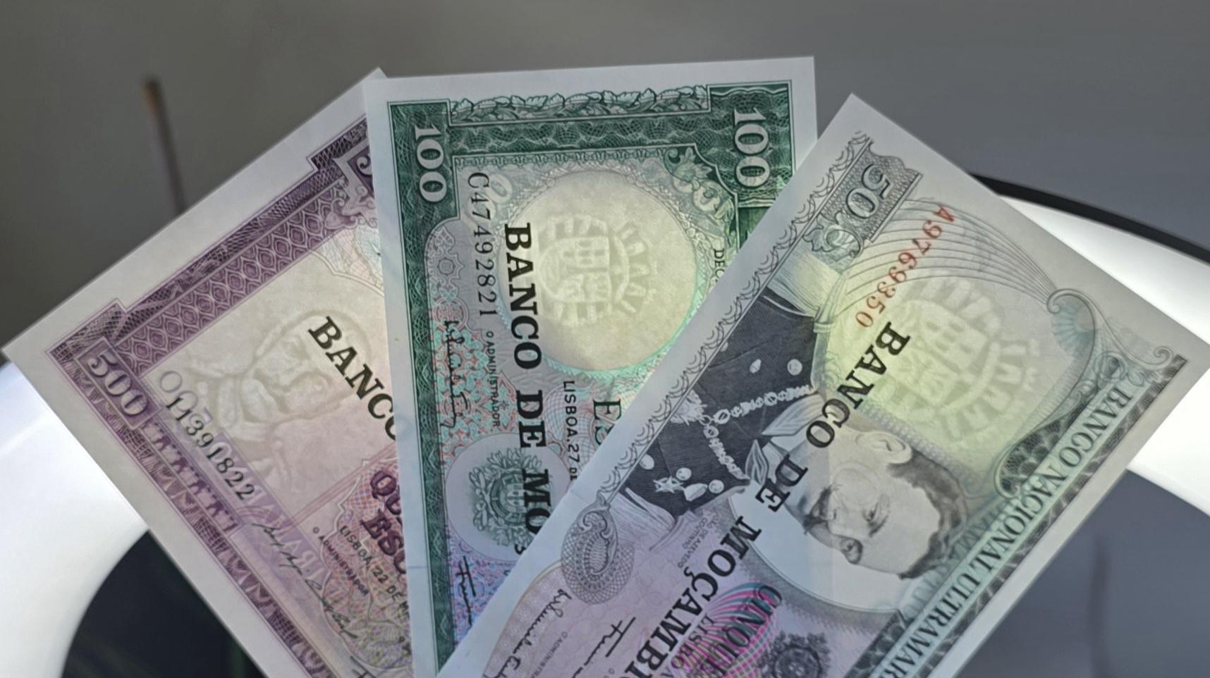 Set of 50, 100 and 500 Escudos 1961- 1970 Mozambique notes Gem Uncirculated UNC (3 banknotes)
