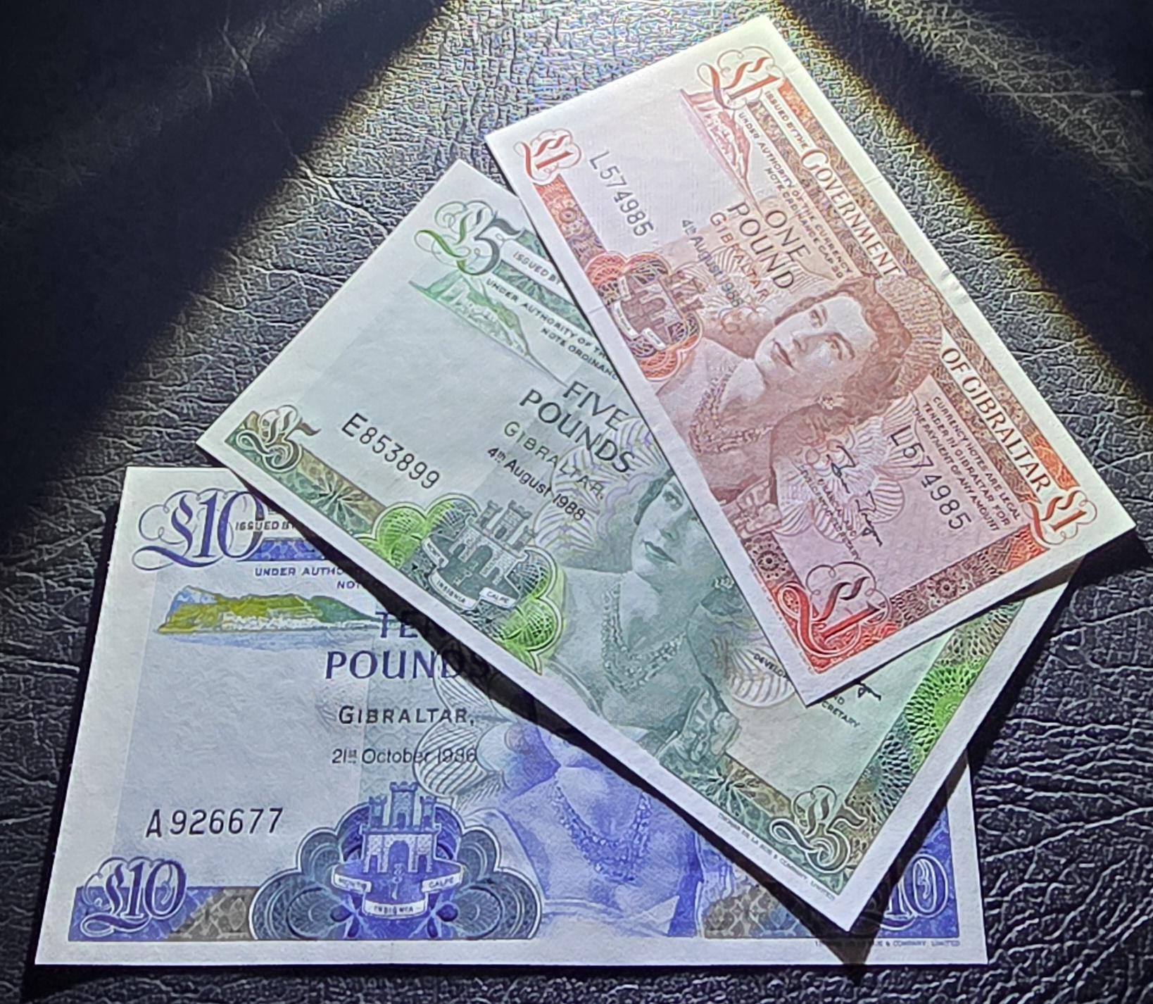 Set of 1, 5 and 10 Pounds 1986- 88 Gibraltar notes Gem Uncirculated UNC (three notes)