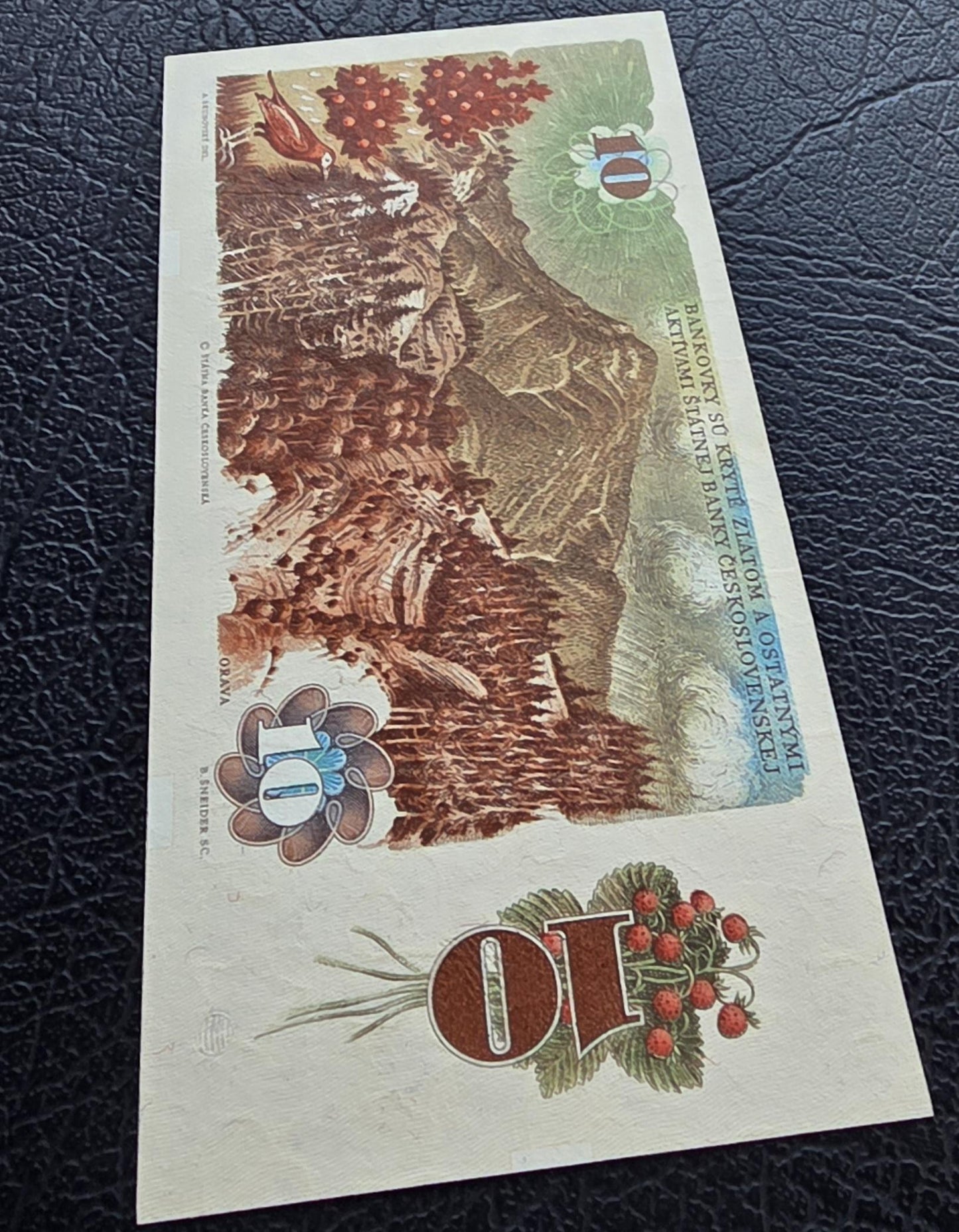 Set of 10, 20 and 100 Korun Czechoslovakia 1986- 1989 Gem Uncirculated UNC (three notes)