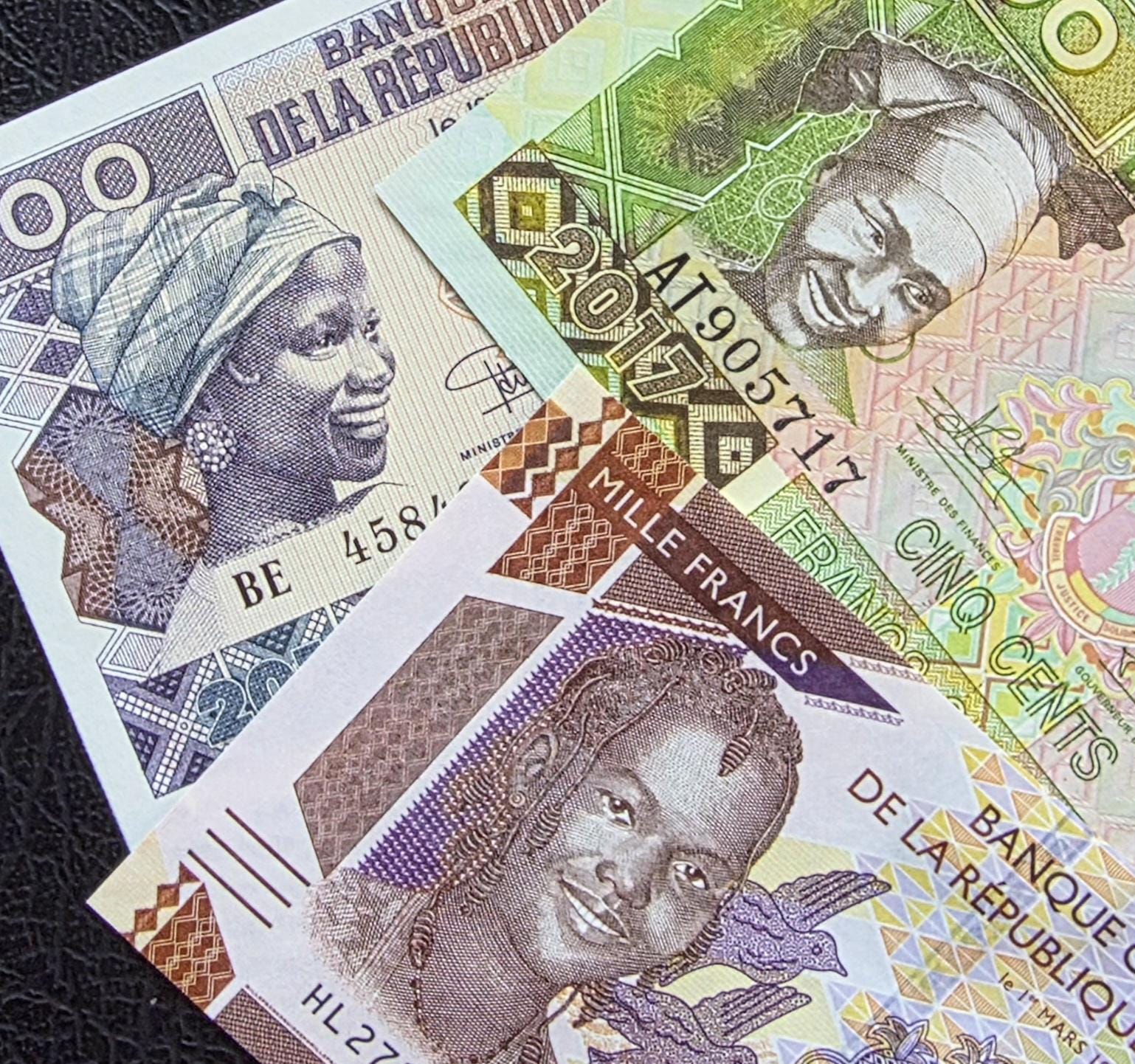 Set of 100, 500 and 1000 Francs 1960s Guinea notes Uncirculated UNC (three notes)