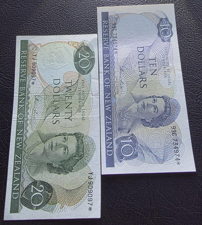 Set of 10 and 20 Dollars 1970- 1980 New Zealand About Uncirculated AUNC (two notes)