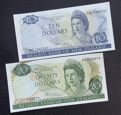 Set of 10 and 20 Dollars 1970- 1980 New Zealand About Uncirculated AUNC (two notes)
