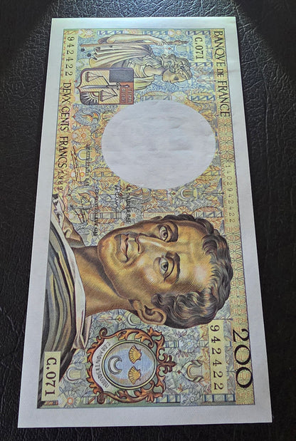 France 200 Francs 1989 Pre- Euro Pascal P 155c Uncirculated (Handelling signs)