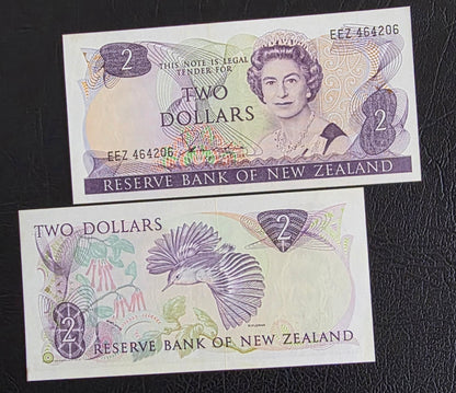 Two Dollars 1981- 1985 New Zealand About Uncirculated UNC
