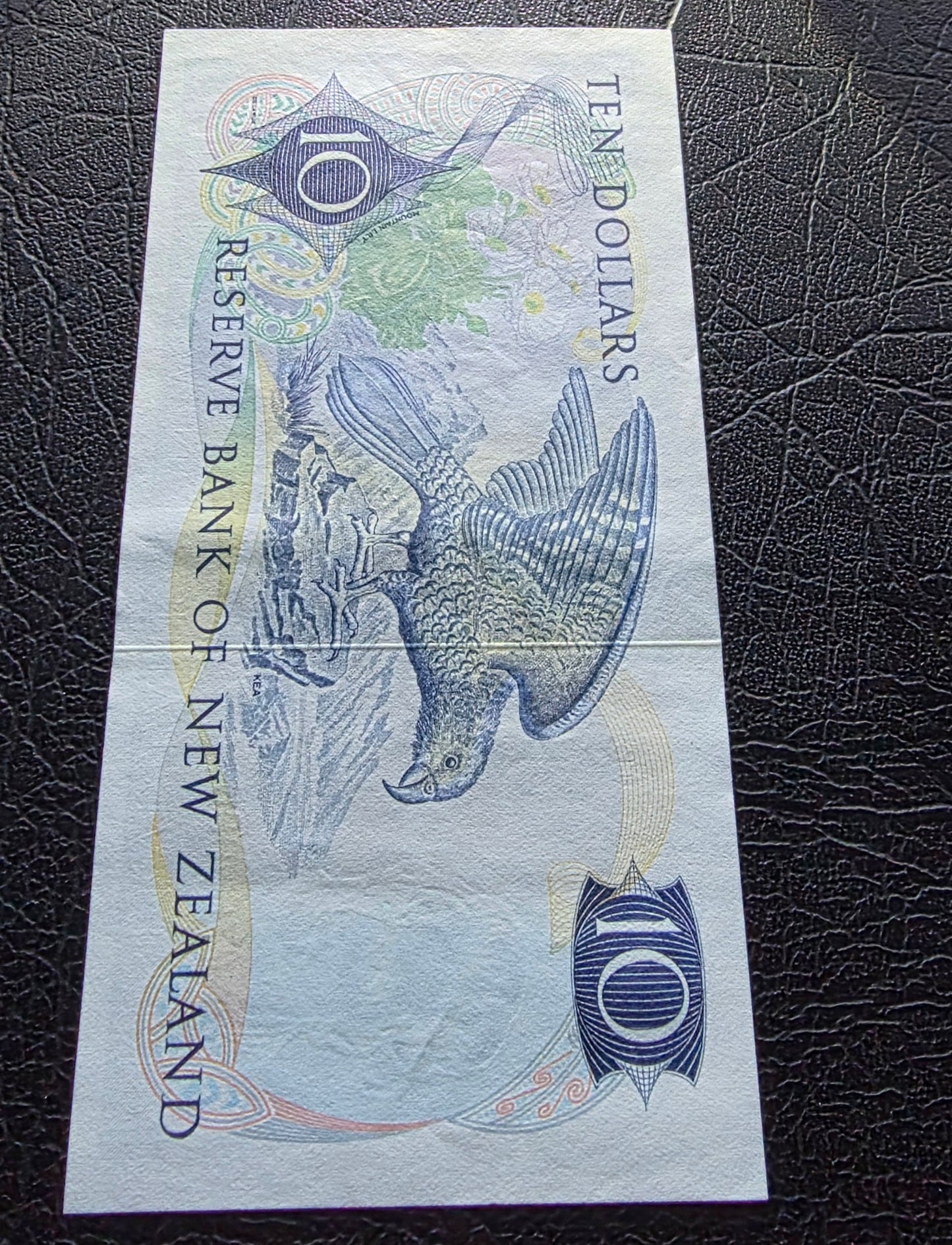 10 Dollar 1968- 1975 New Zealand notes Wilks Sign. About Uncirculated (AUNC)