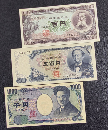 Japan set of 100, 500 and 1000 Yen 1953- 2004 Gem Uncirculated UNC (3 banknotes)