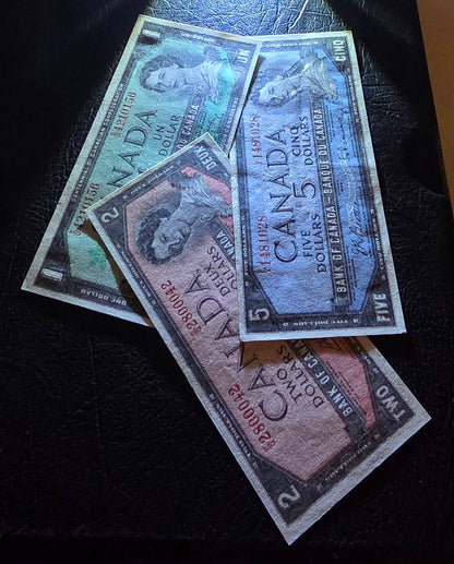 Set of 1, 2 and 5 Dollars 1954- 1967 (three notes) Chronological order Canada Gem Uncirculated (UNC)