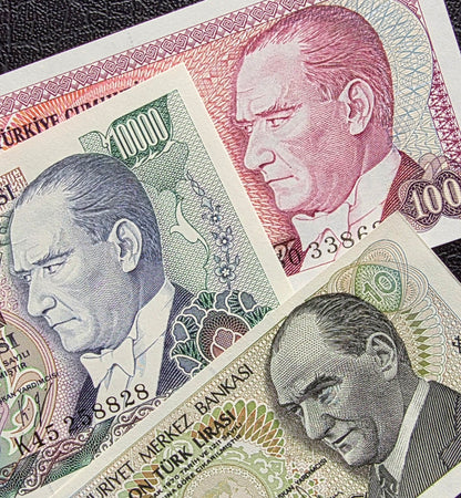 Turkey Türkiye Set of 10, 100 and 1000 Lira 1979- 1993  Uncirculated UNC (three banknotes)