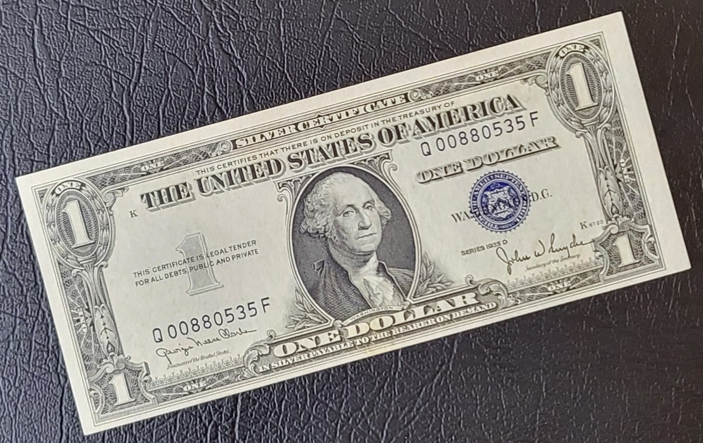 One Dollar 1935 Blue Seal United States of America USA Uncirculated UNC (Misalignment error) rare - Minor Handelling signs