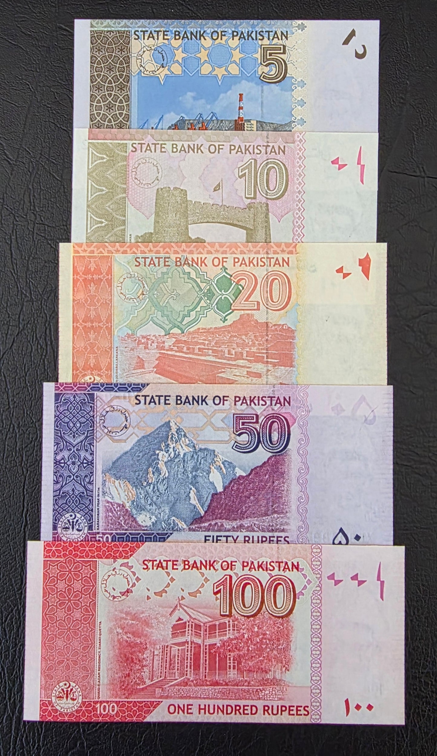 Set of 5, 10, 20, t0 and 100 Rupees 2008- 2022 Pakistan Uncirculated (5 notes)