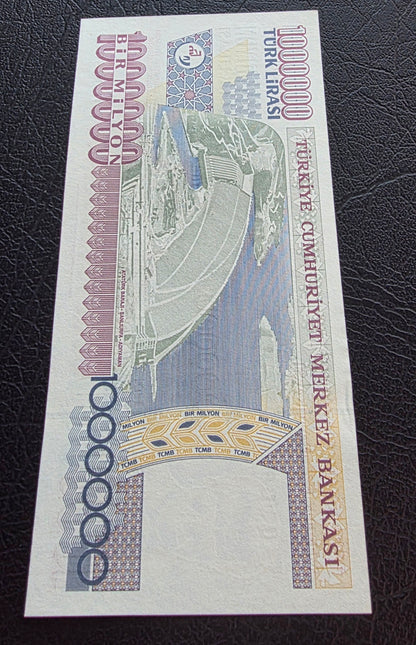 Turkey Türkiye 1000,000 Lira 2002 7th Emission Uncirculated (UNC)