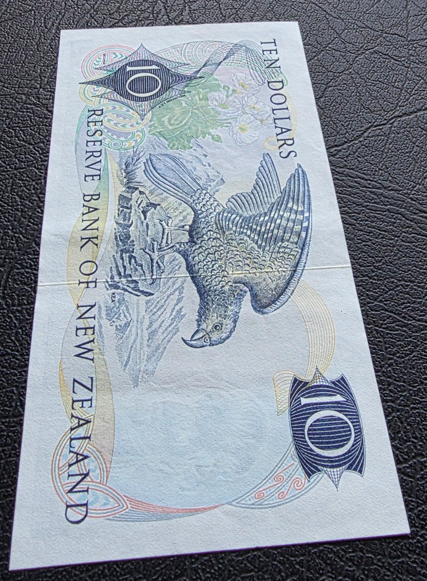10 Dollar 1968- 1975 New Zealand notes Wilks Sign. About Uncirculated (AUNC)