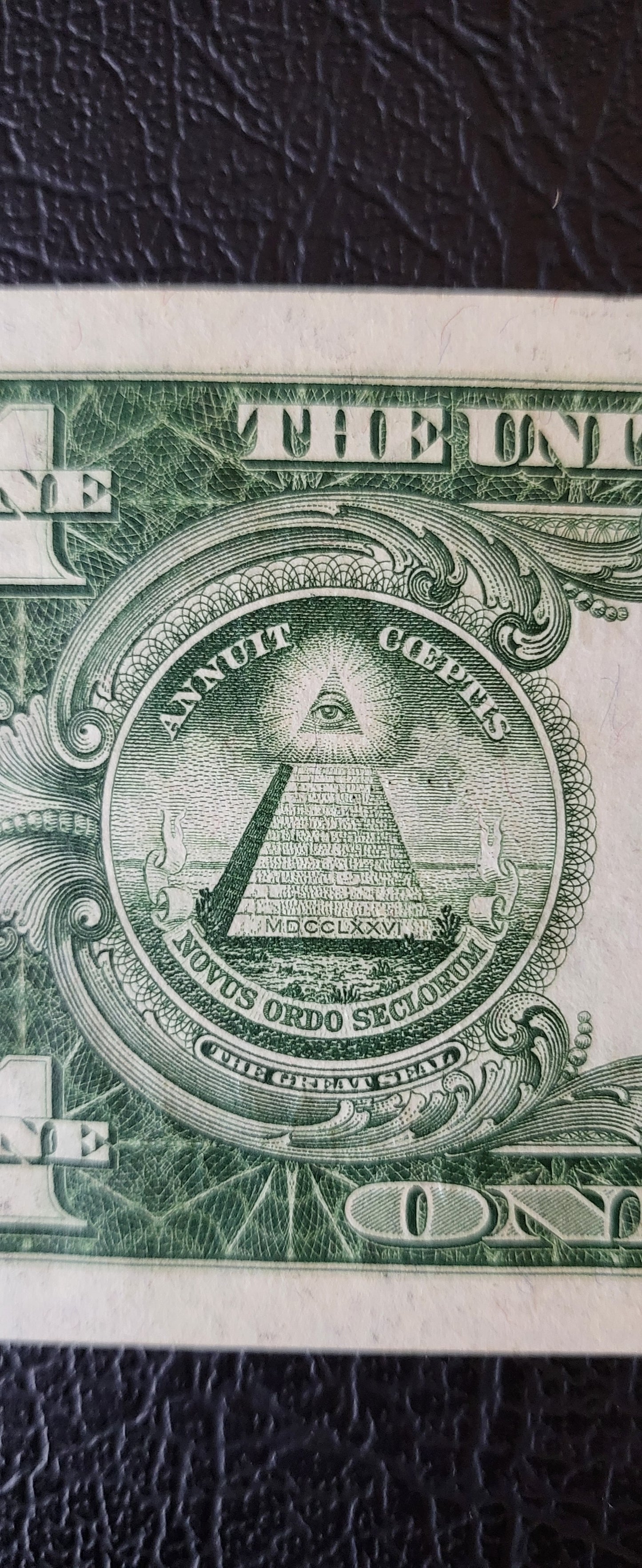 One Dollar 1935 Blue Seal United States of America USA Uncirculated UNC (Misalignment error) rare - Minor Handelling signs