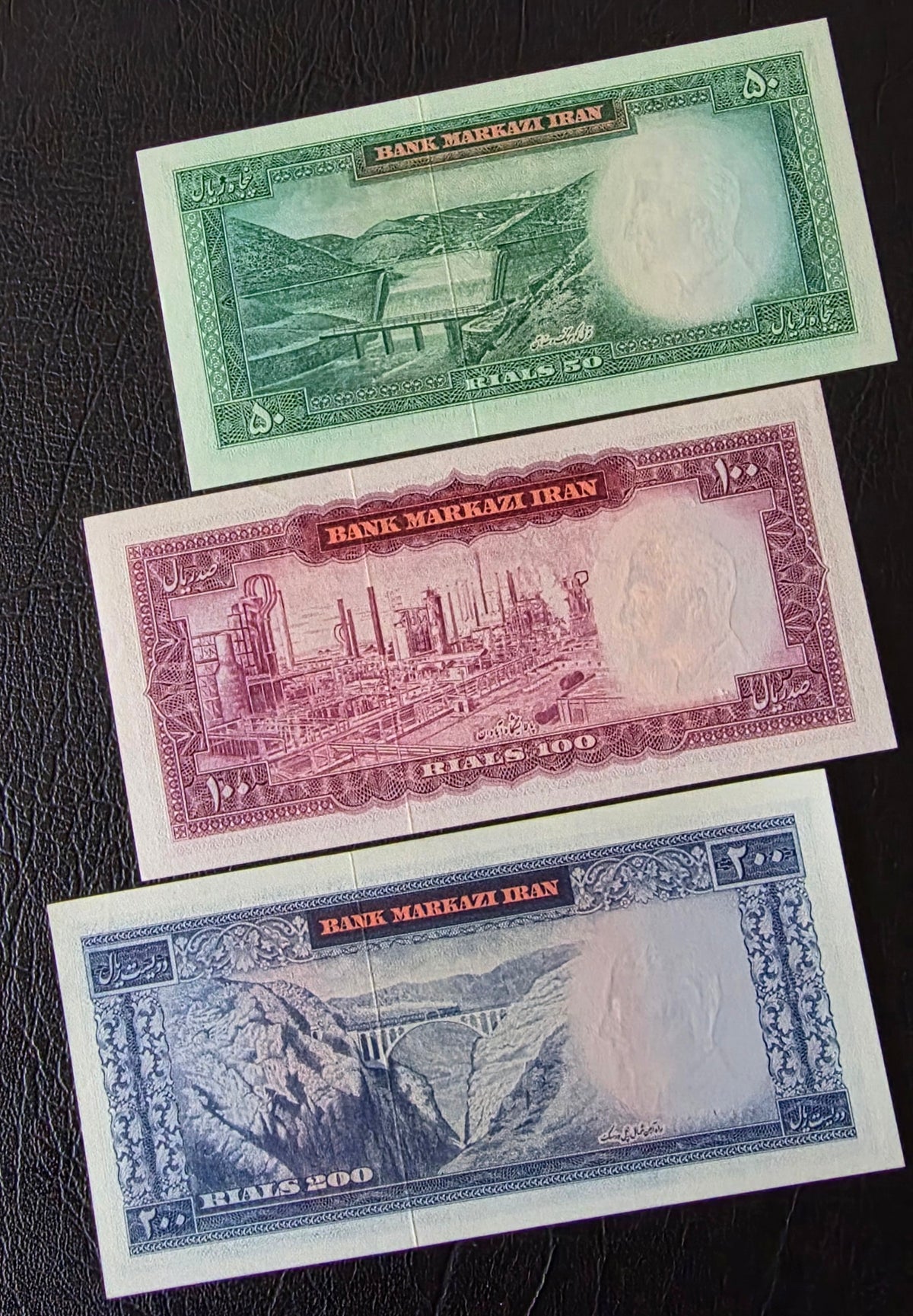 Pahlavi Shah set of 50, 100, 200, 500 and 1000 Rials Jahanshahi sign. 1971  Gem Uncirculated UNC (Rare) (5 notes)