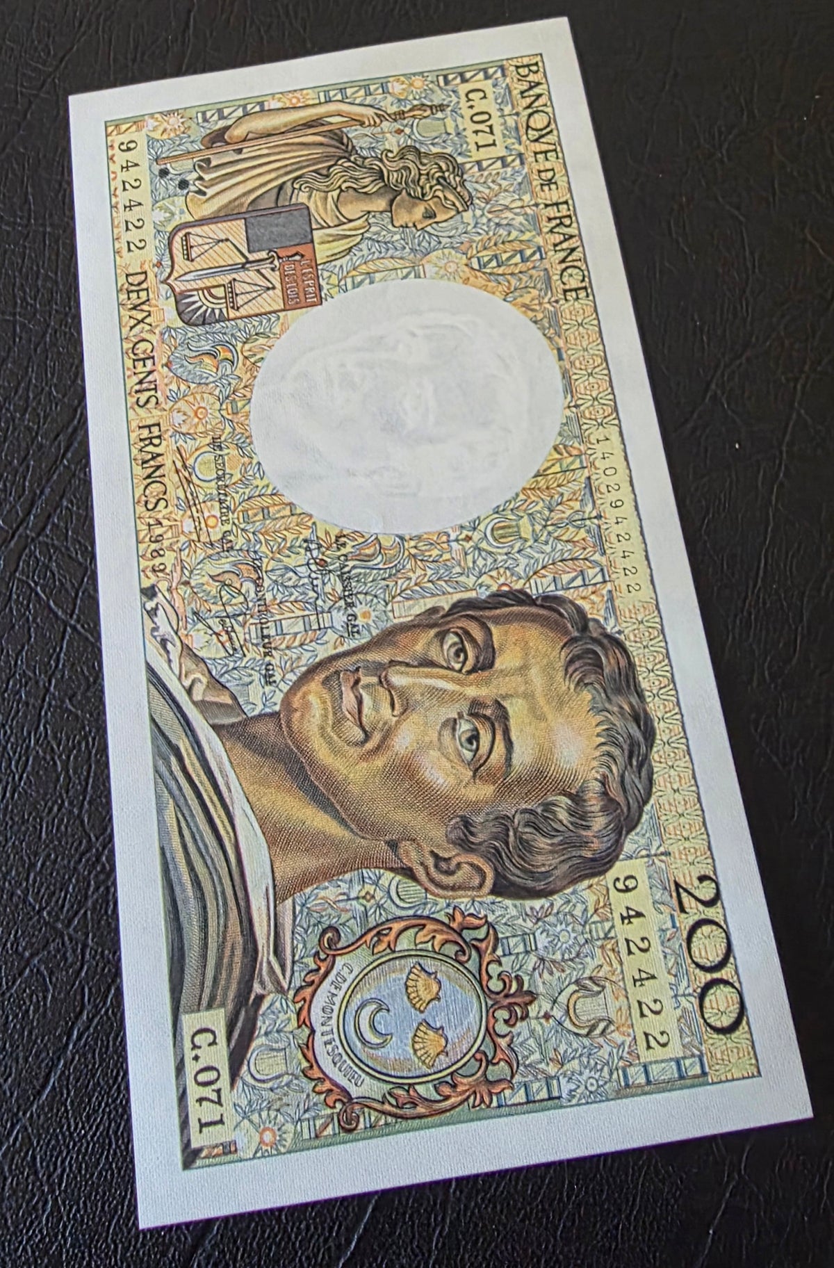France 200 Francs 1989 Pre- Euro Pascal P 155c Uncirculated (Handelling signs)