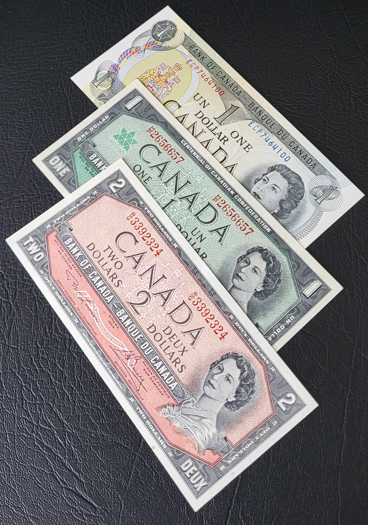 Set of 1 one and 2 Two Dollars 1954- 1973 (three notes) Chronological order Canada Uncirculated UNC Gem